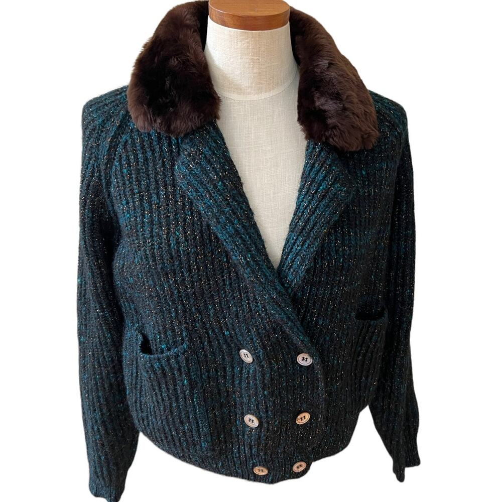 Vintage Liz Claiborne ribbed knit dressy sweater with faux fur collar